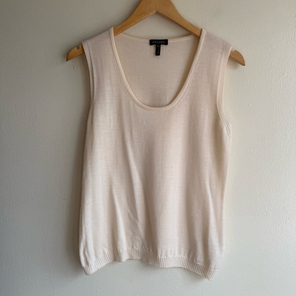 Escada top - Picture 3 of 7